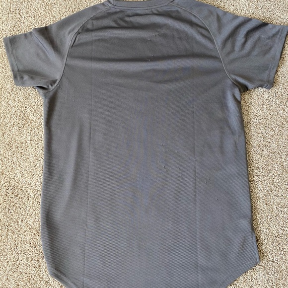Men grey short sleeve tee shirt Size Large - Picture 4 of 6